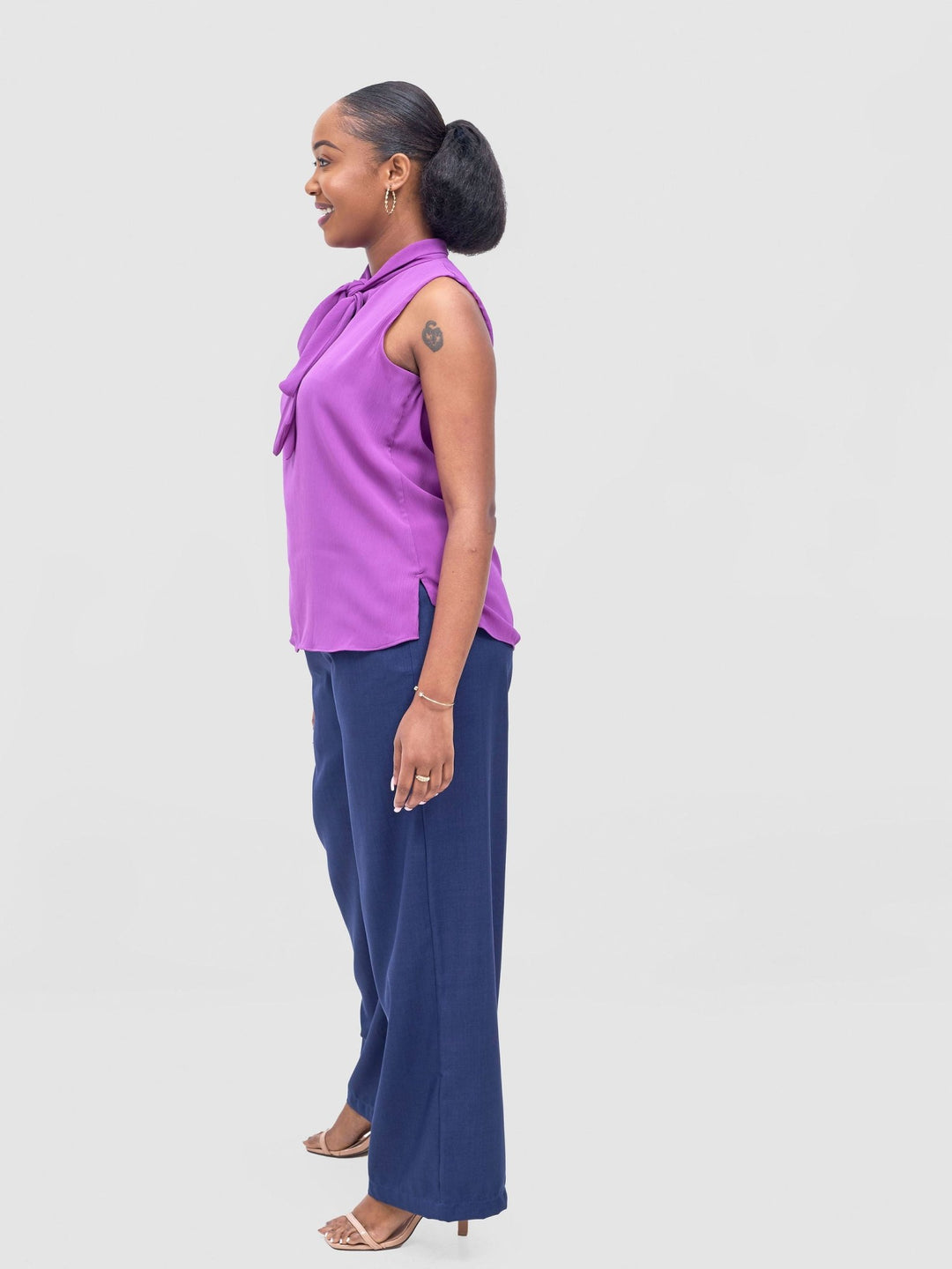Vivo Niari Sleeveless Top - Magenta - Shopzetu