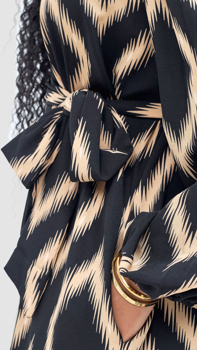 Vivo Yumi Off Shoulder Jumpsuit - Cream / Black Rumi Print - Shopzetu