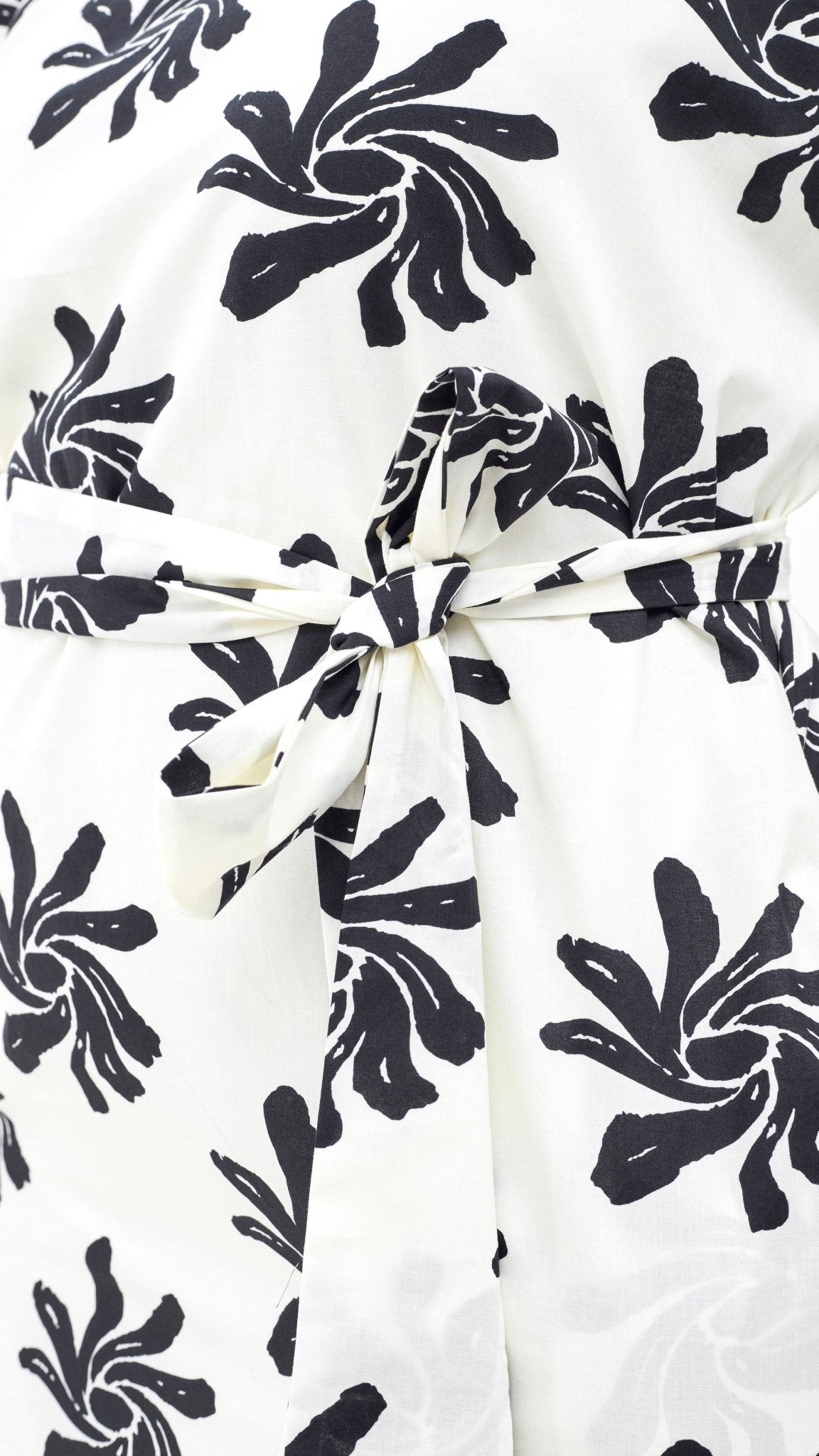Safari Naledi Flounce Tent Dress - White / Black Nale Print - Shopzetu