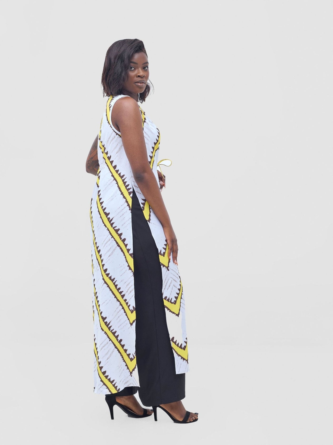 Vivo Isabi Sleeveless Kimono - White / Yellow Sabi Print - Shopzetu
