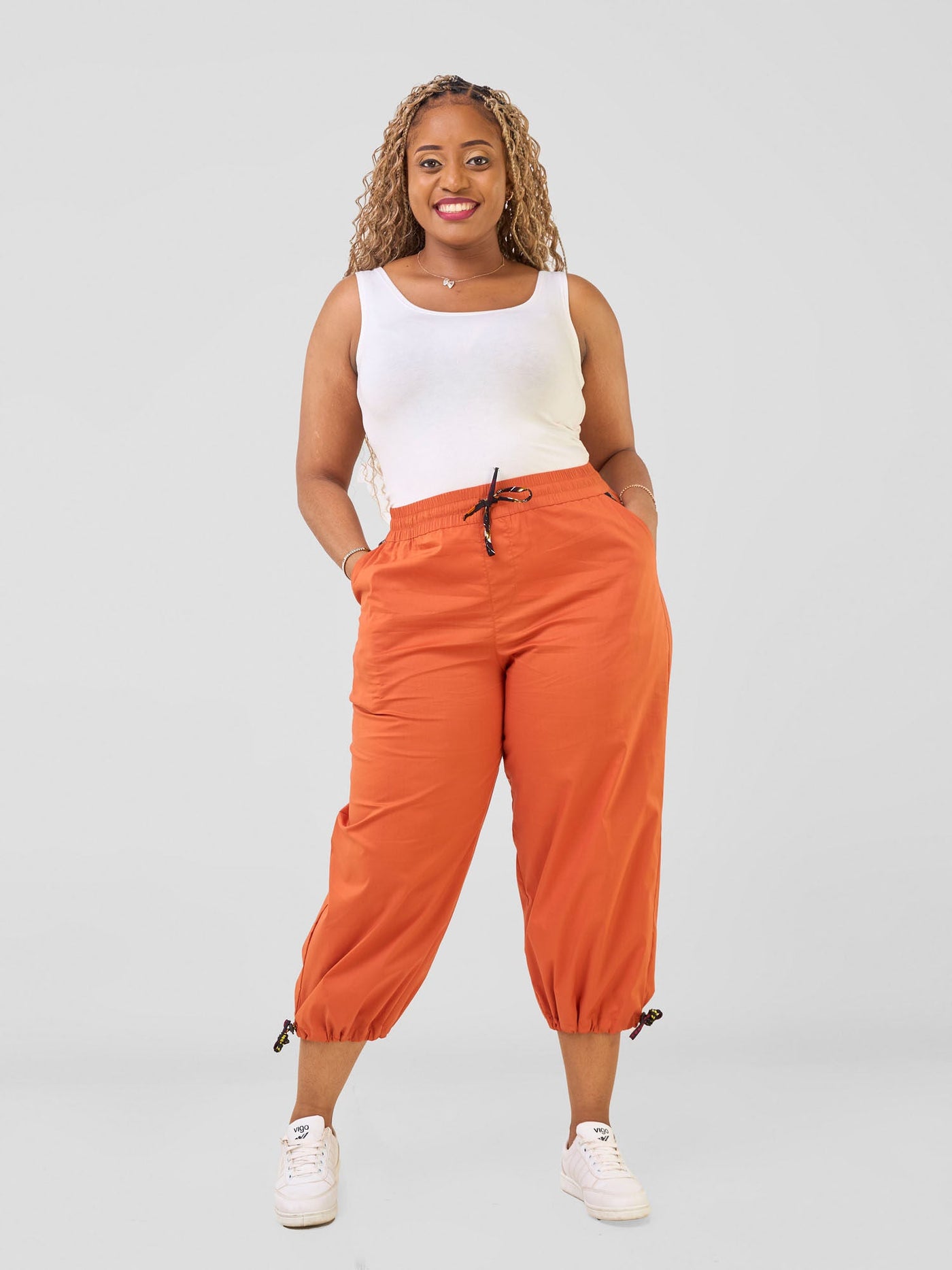 Safari by Vivo Njano Joggers - Rust / Neba Print