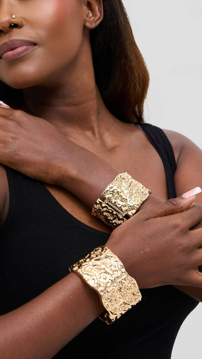 Afrodame Chunky Bangle - Gold - Shopzetu