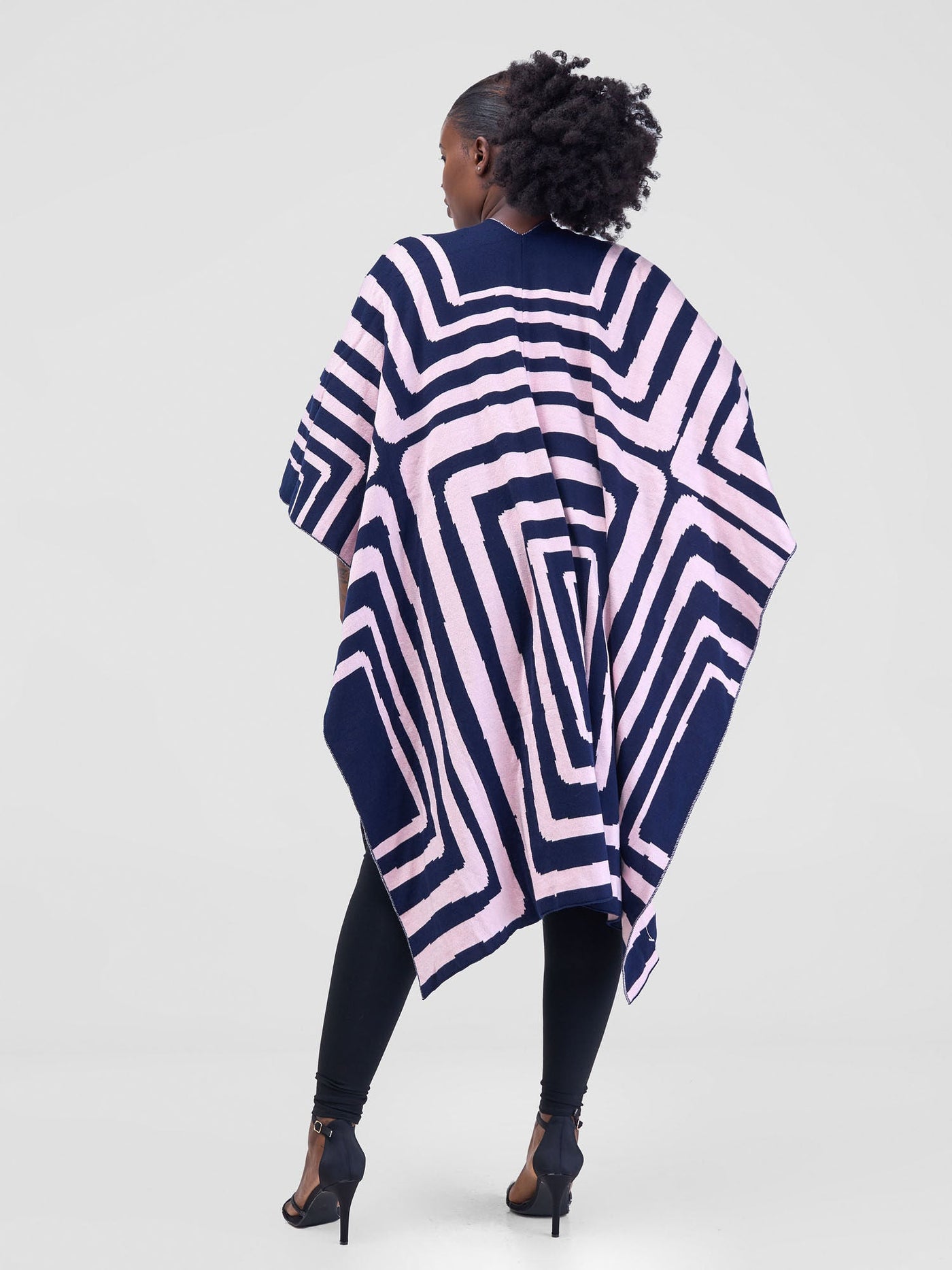 Vivo Reversible Printed Poncho - Blush / Black  Bustani Print