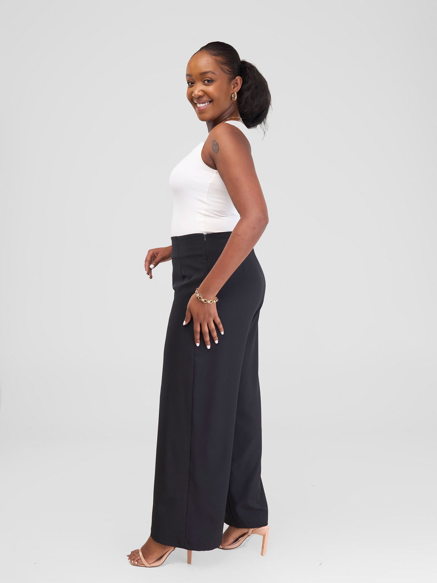 Vivo Zahari Straight Leg Pants - Black