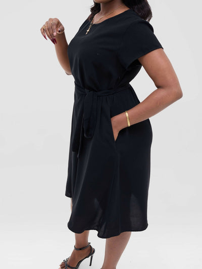 Anel's Knitwear Shift Dress - Black - Shopzetu