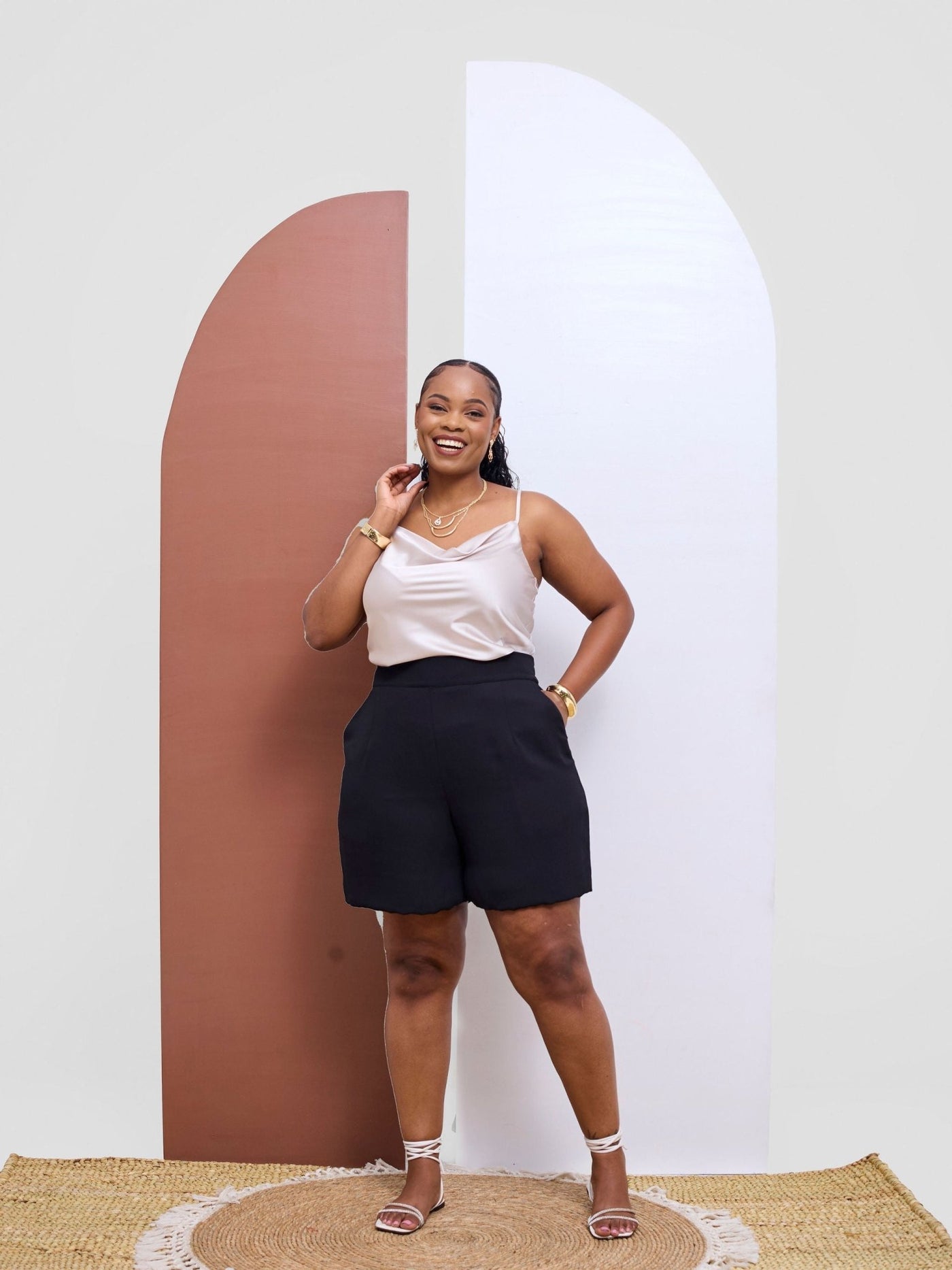 Vivo Chiffon Shorts - Black - Shopzetu