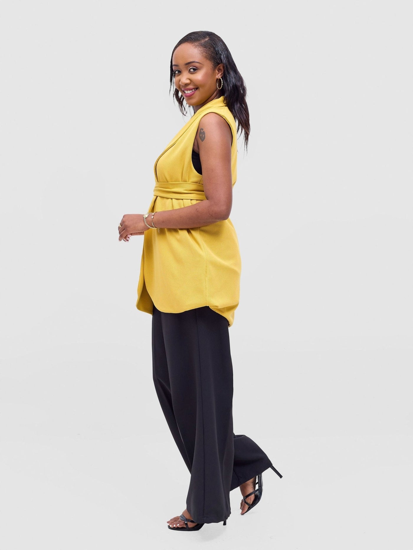 Vivo Basic Sleeveless Double Layered Coat - Mustard - Shopzetu