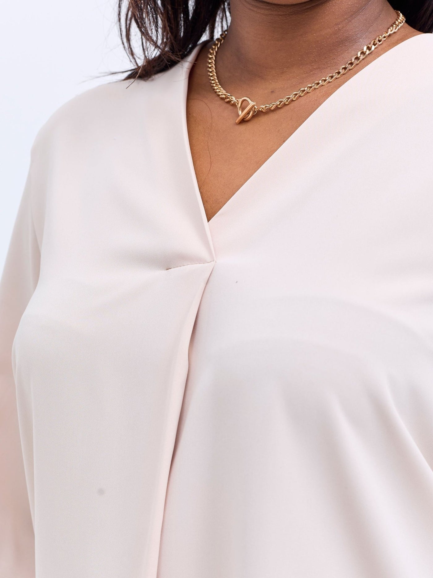 Vivo Dua 3/4 Sleeved V Neck Shirt - Taupe - Shopzetu