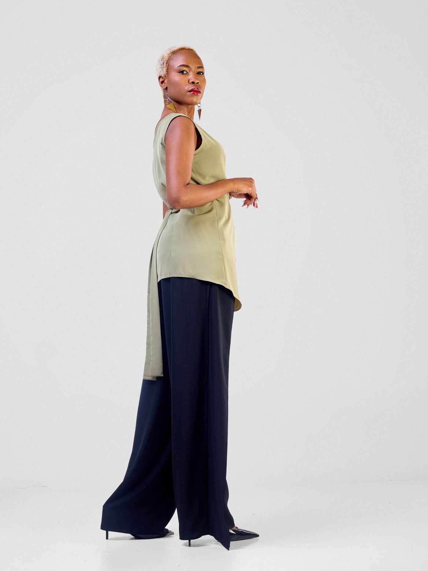 Vivo Mira Reversible Wrap Top - Lime - Shopzetu