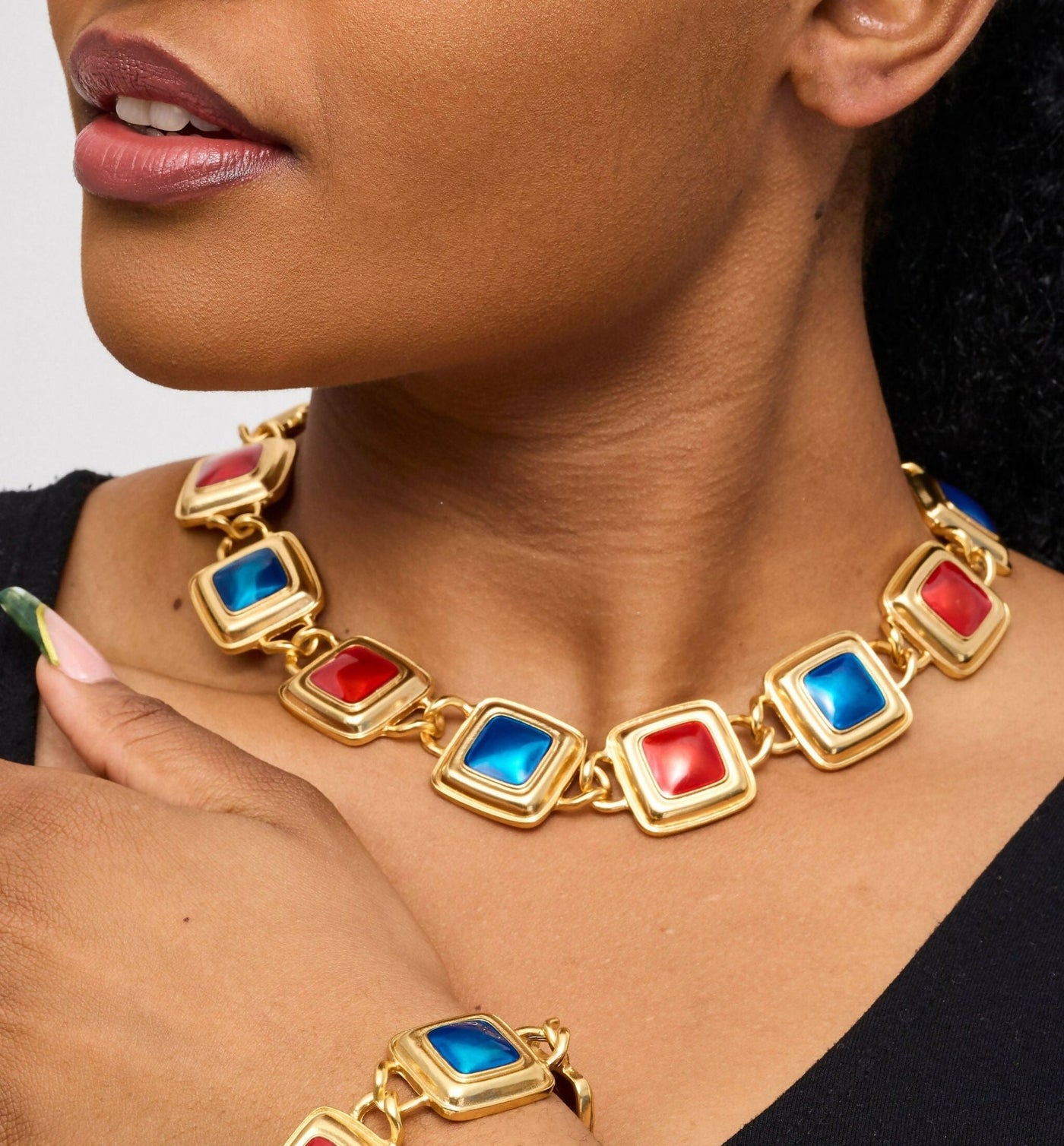 Accessorize With Style Luxe Bold Necklace - Multicolored - Shopzetu