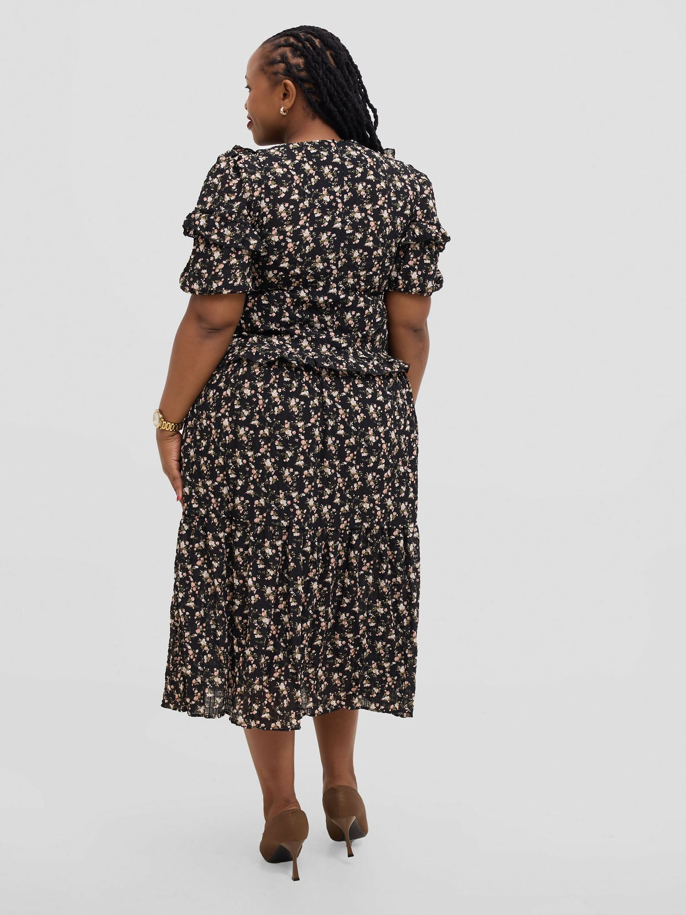 Hessed Floral Ruffle Short Sleeve Dress - Black - Shopzetu