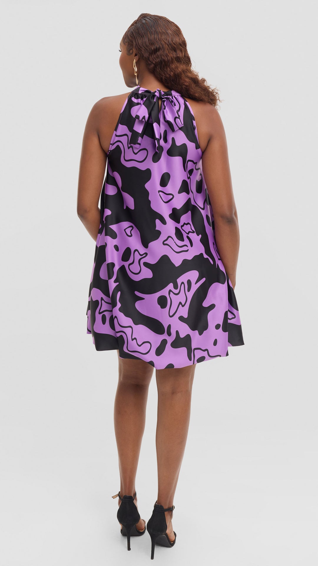 Vivo Iyana Bubble Mini Dress in Satin - Lilac / Black Riwa Print