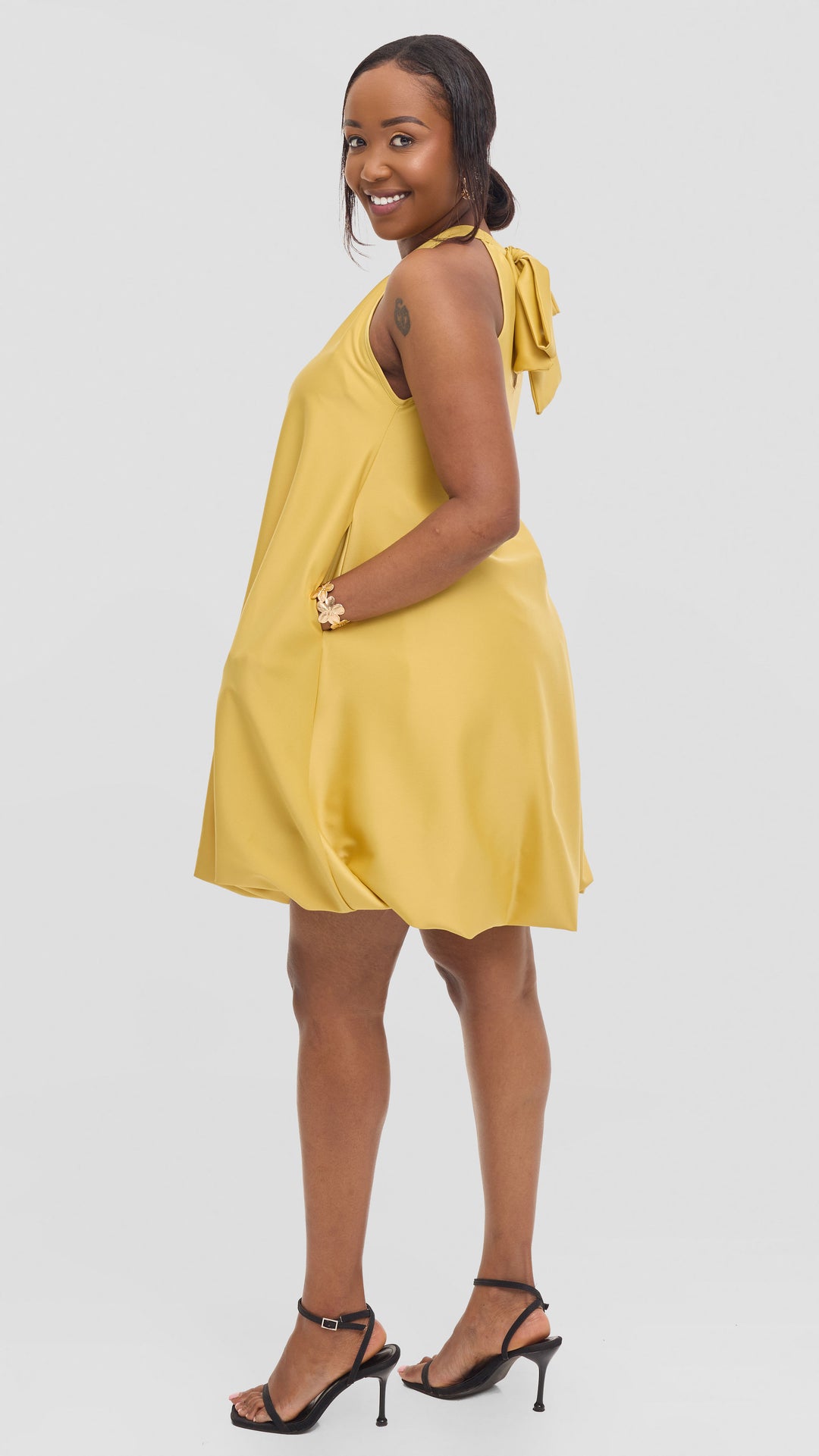 Vivo Iyana Bubble Mini Dress in Satin - Light Yellow