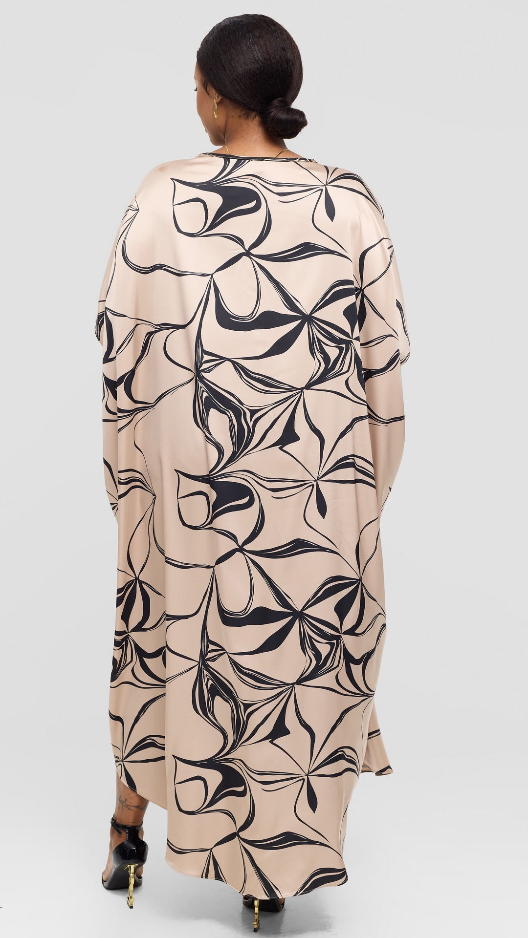 Vivo Godet Maxi Dress in Satin - Taupe / Black Arah Print