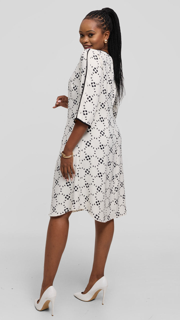 Vivo Pendo 3/4 Sleeve A Line Dress in Twill - Off White / Black Talo Print