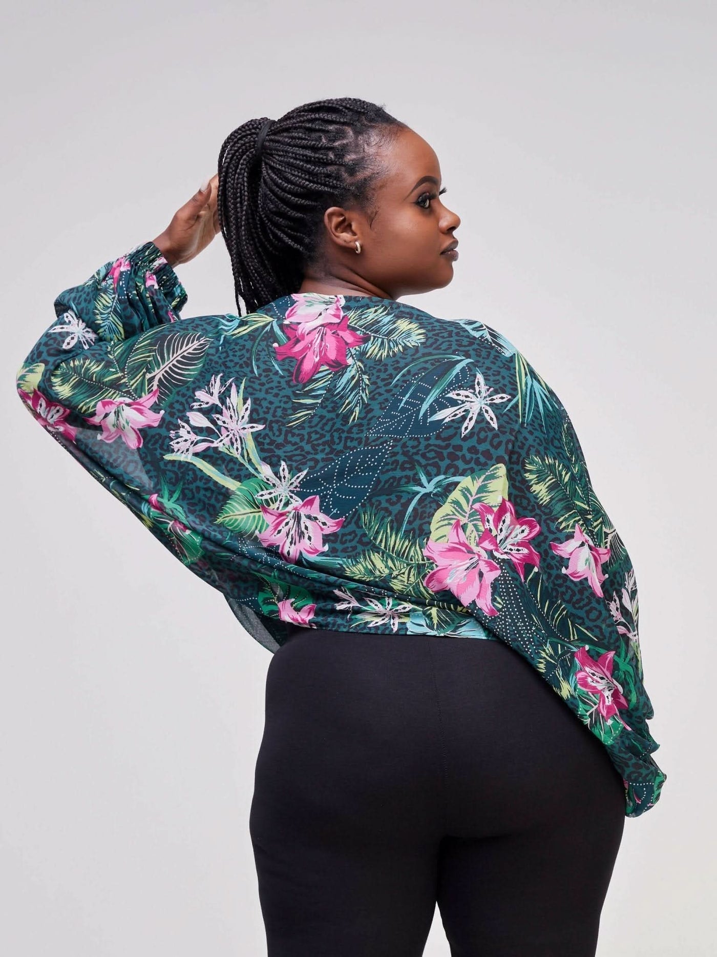 Zoe Qu'an Elevate F&F Top - Green - Shopzetu