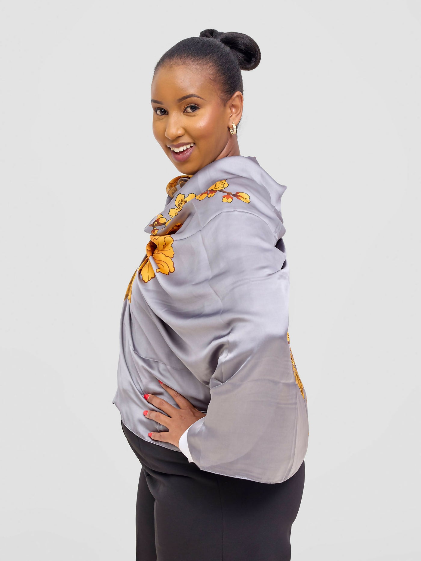 Ukiyo Lifestyle Silk Scarf - Grey - Shopzetu