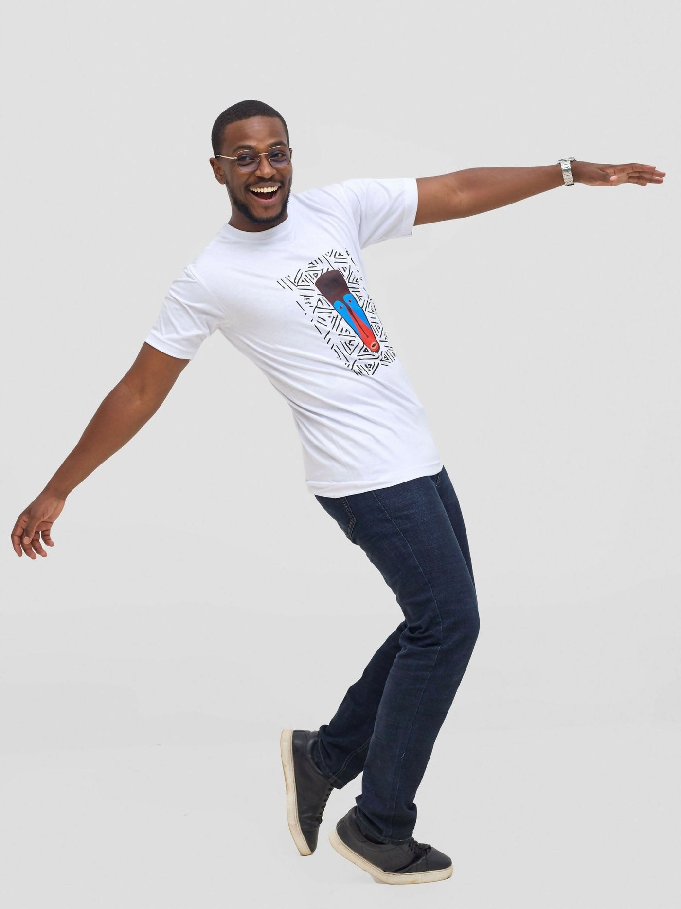 Tuli Africa Graphic T-Shirt - White - Shopzetu