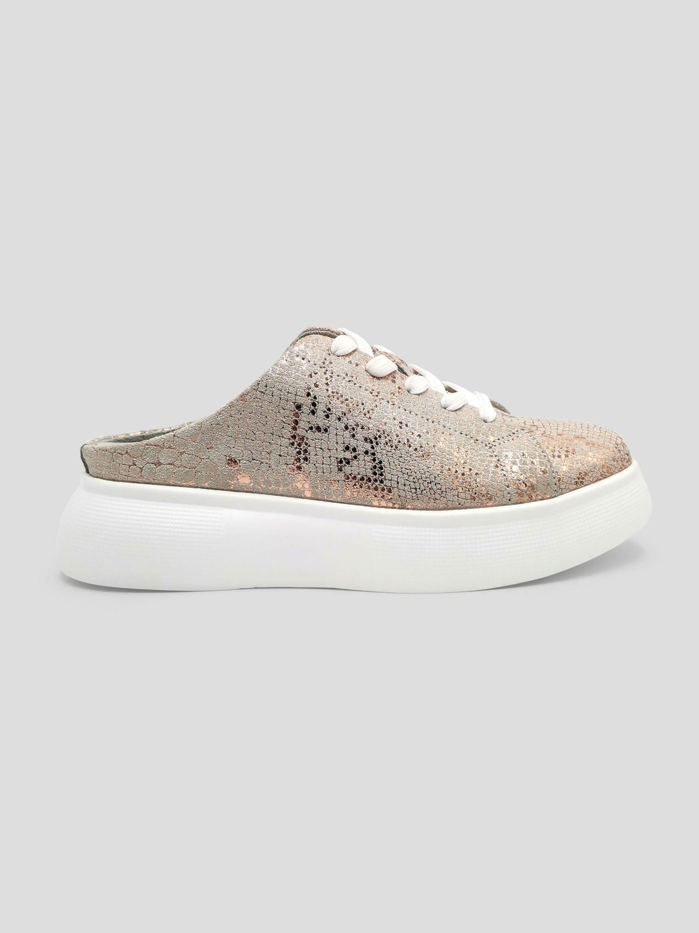 Julz Maddox Sneakers - Rose Gold - Shopzetu