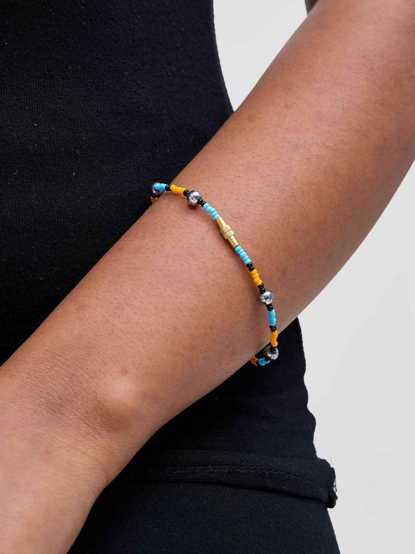 Dianaah J Beaded Bracelet - Blue / Yellow - Shopzetu