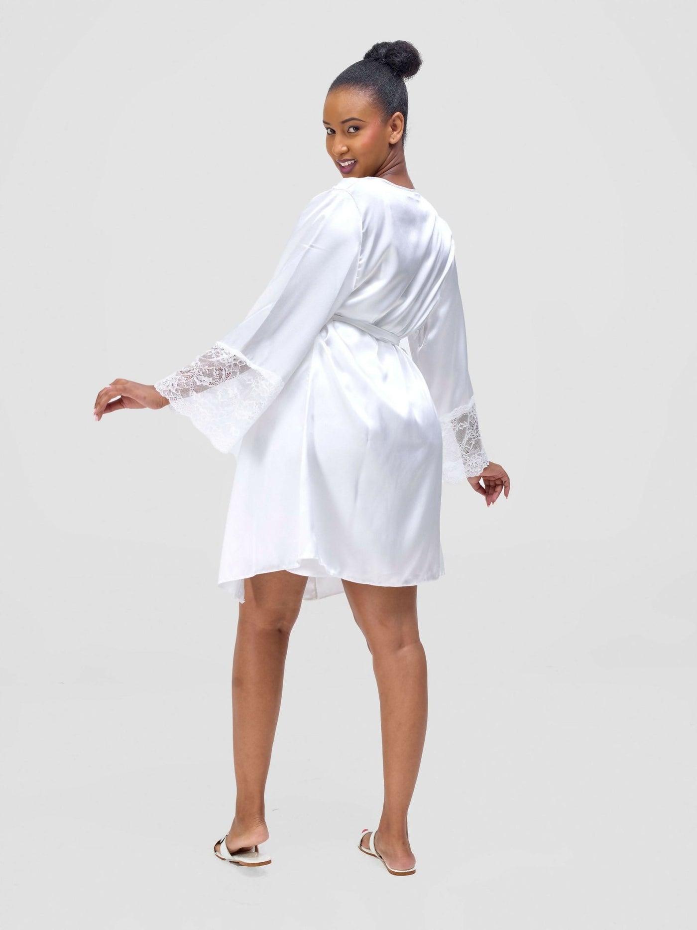 Iristyle Satin Short Robe And Gown Set - White - Shopzetu