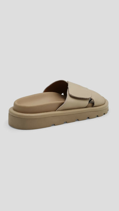 Julz Connor Sandal - Beige - Shopzetu