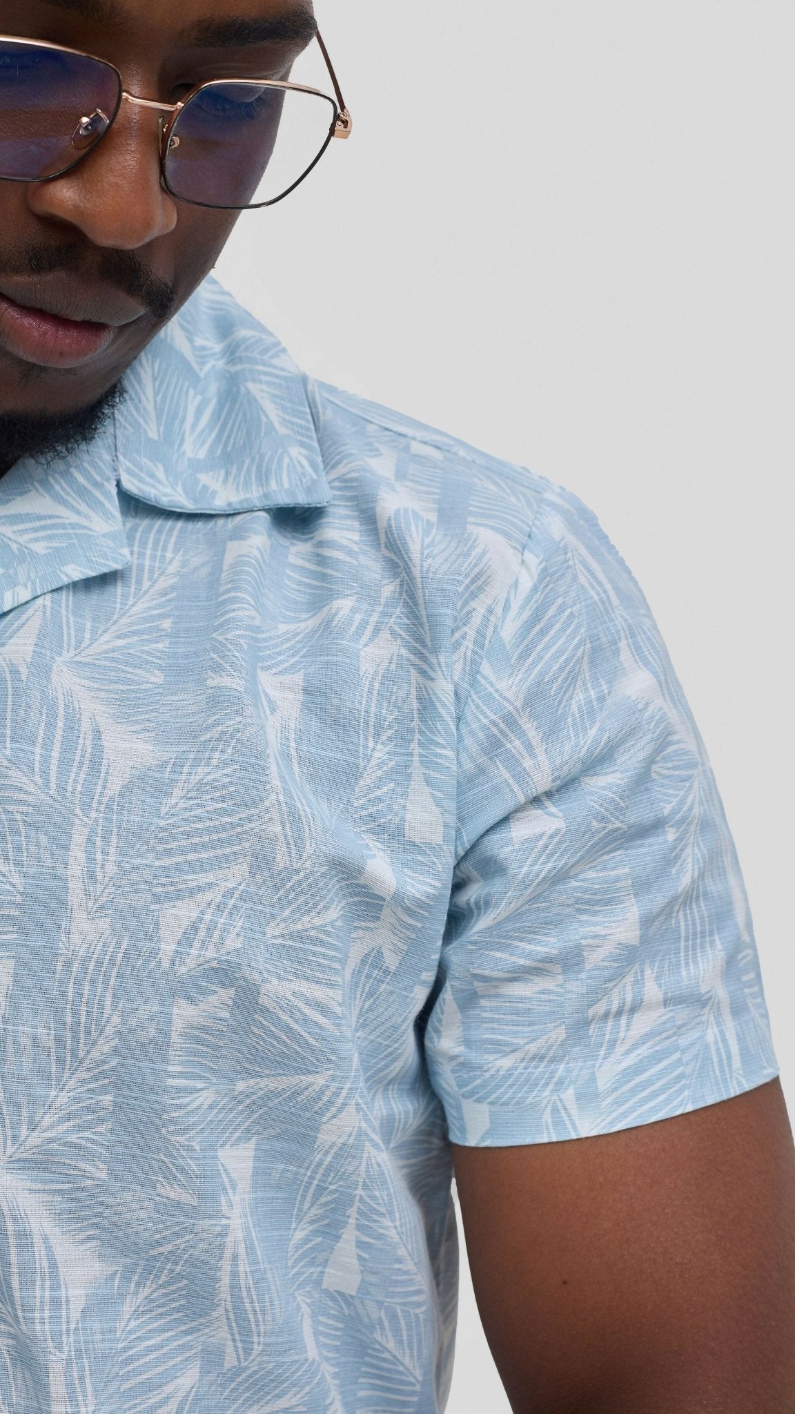 Kitu Kali TP Fabric T-shirt - Cream / Black - Shopzetu