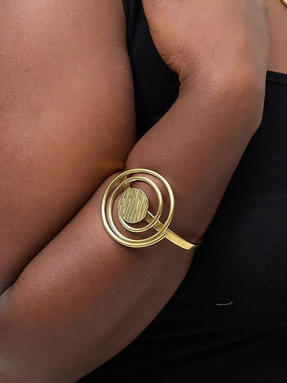 Kibali Adjustable Brass Bracelet - Gold Spiral - Shopzetu
