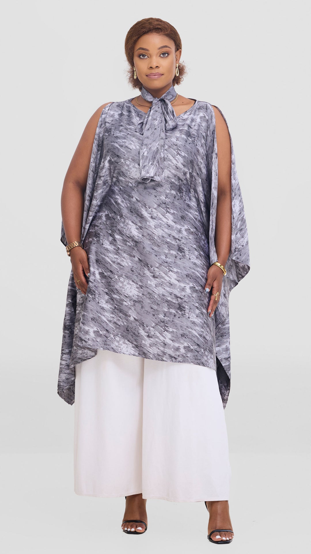 Vivo Knee Length Kaftan in Satin - Grey / White Print