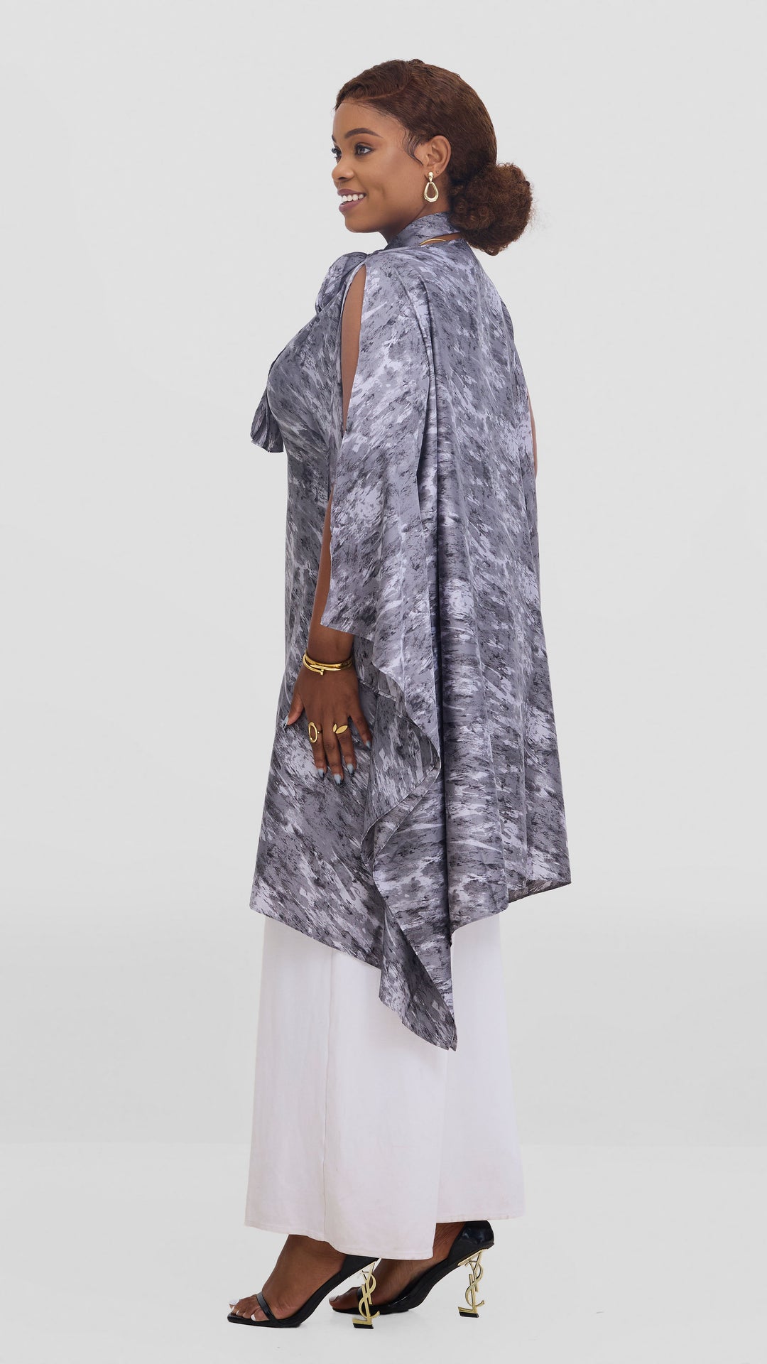Vivo Knee Length Kaftan in Satin - Grey / White Print