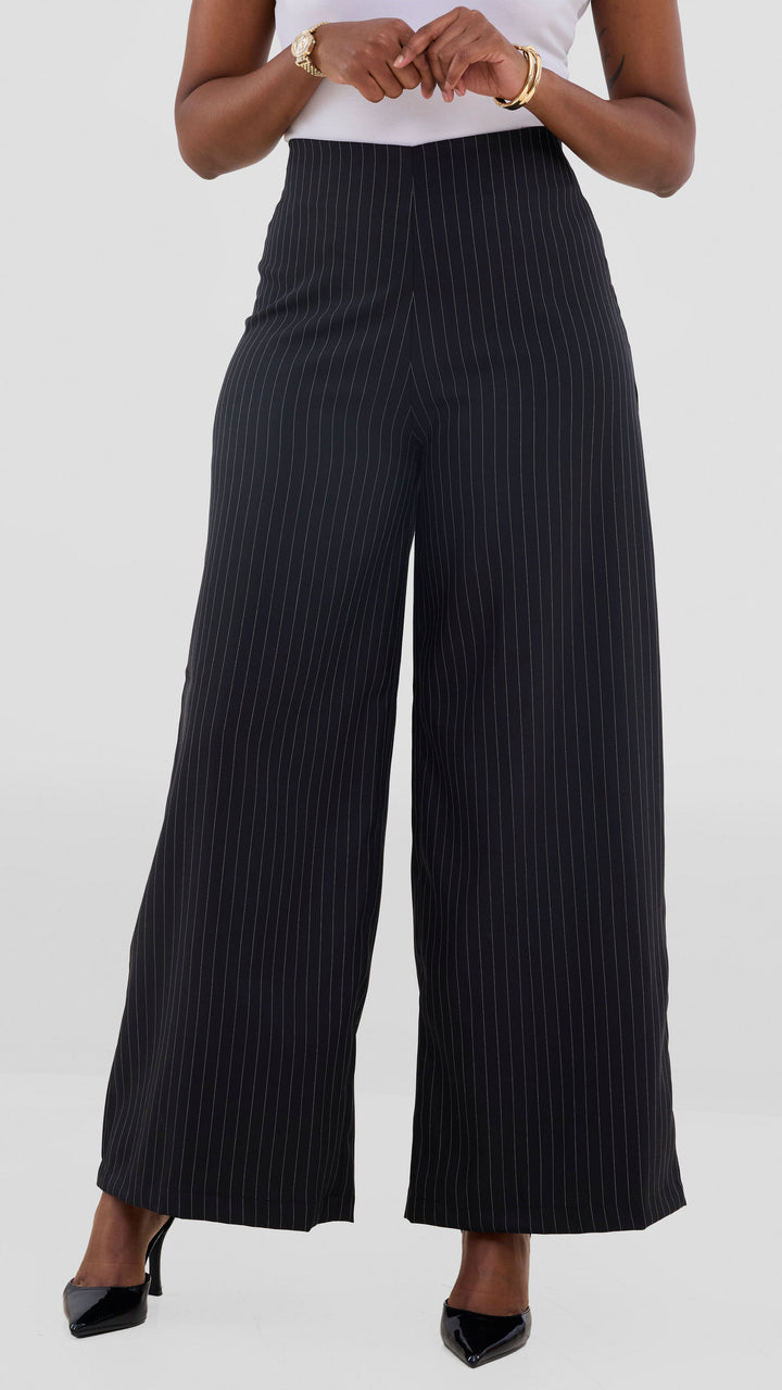 Vivo Studio Striped Pants In Crepe - Black Striped Print