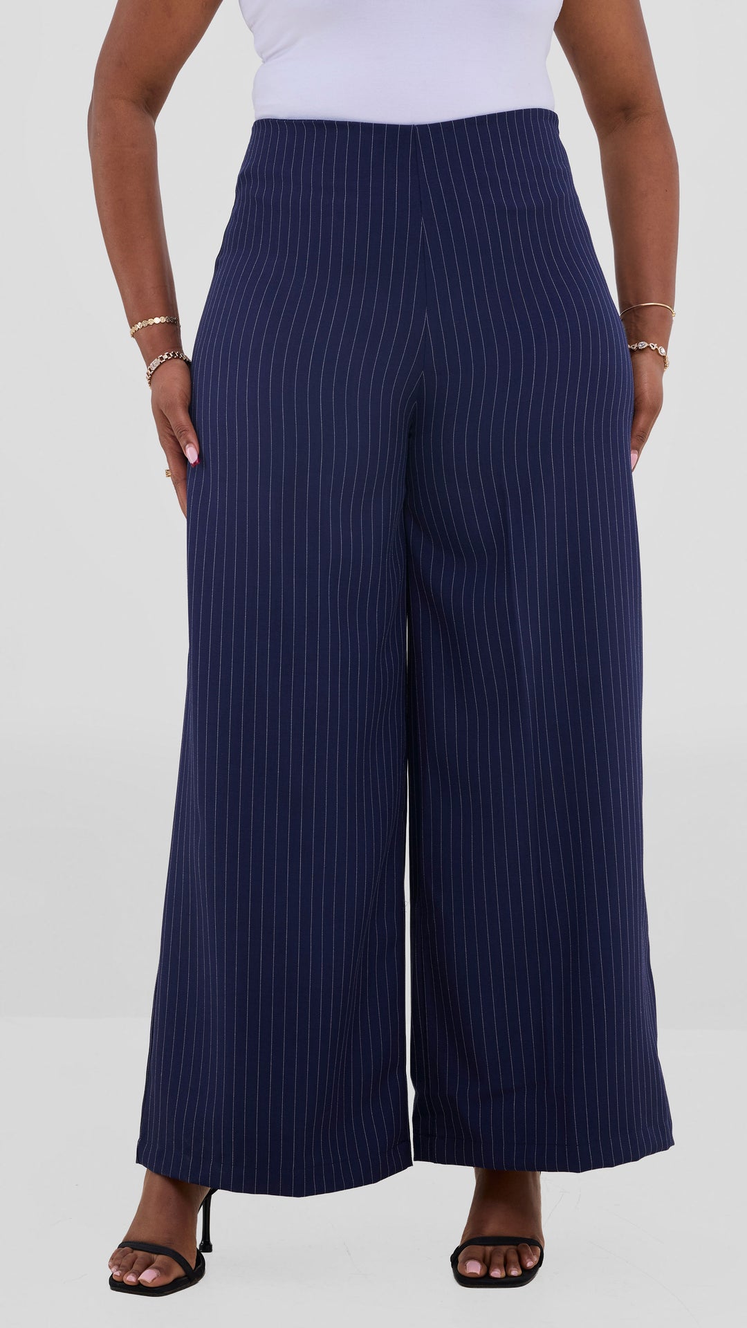 Vivo Studio Striped Pants In Crepe - Navy Striped Print