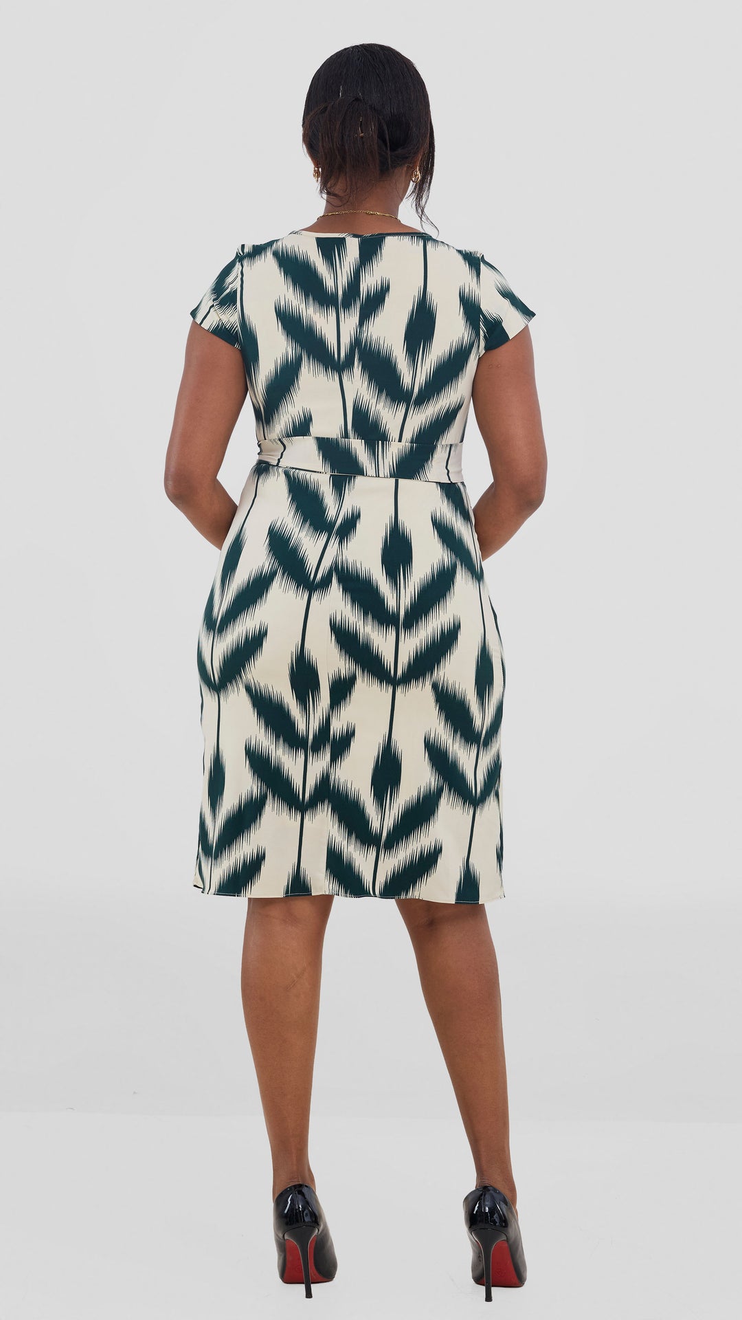 Vivo Muna Cap Sleeve Knee Length Dress - Dark Green / Cream Print