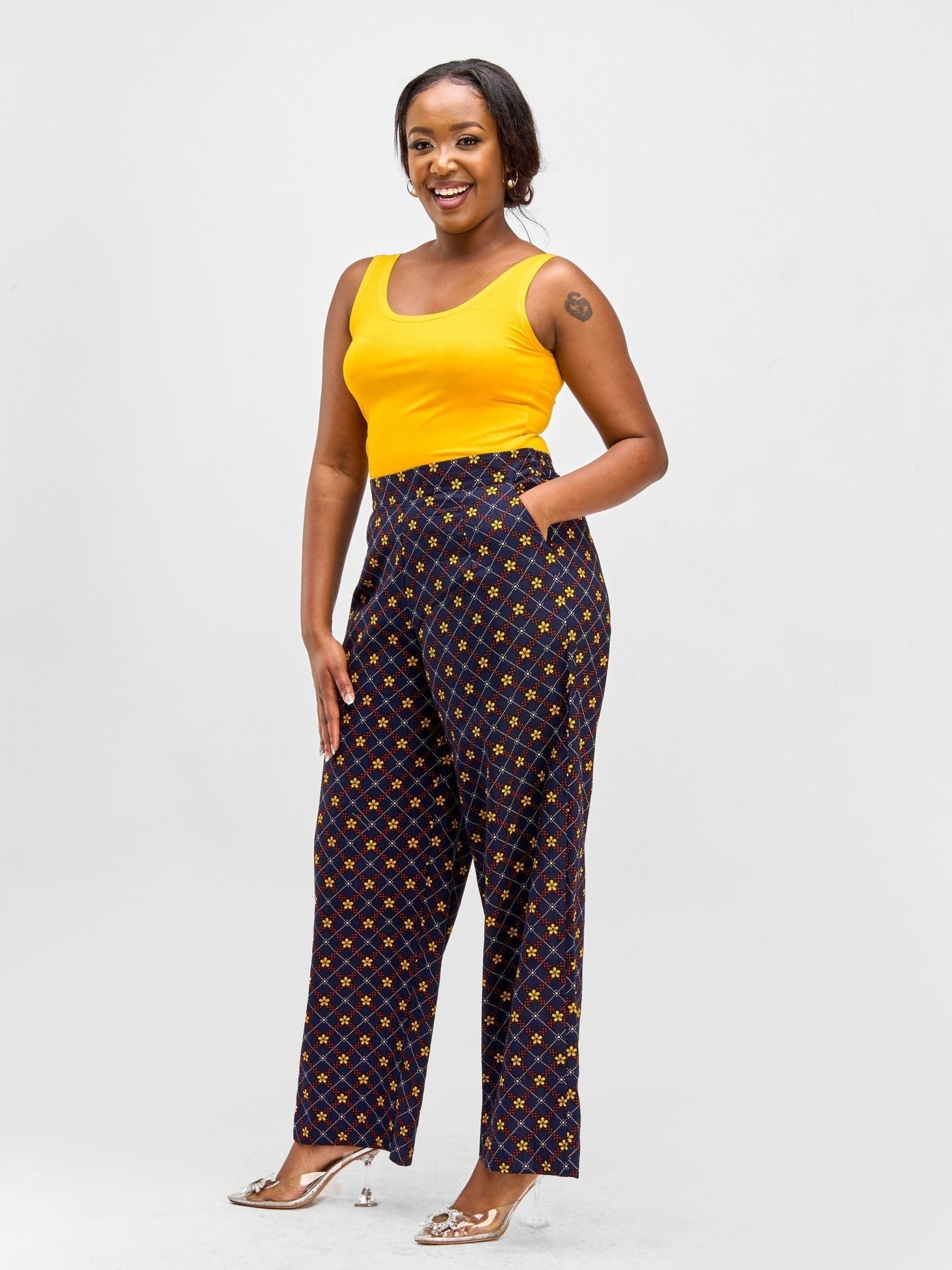 Vivo Essentials Tank Top - Mustard - Shopzetu