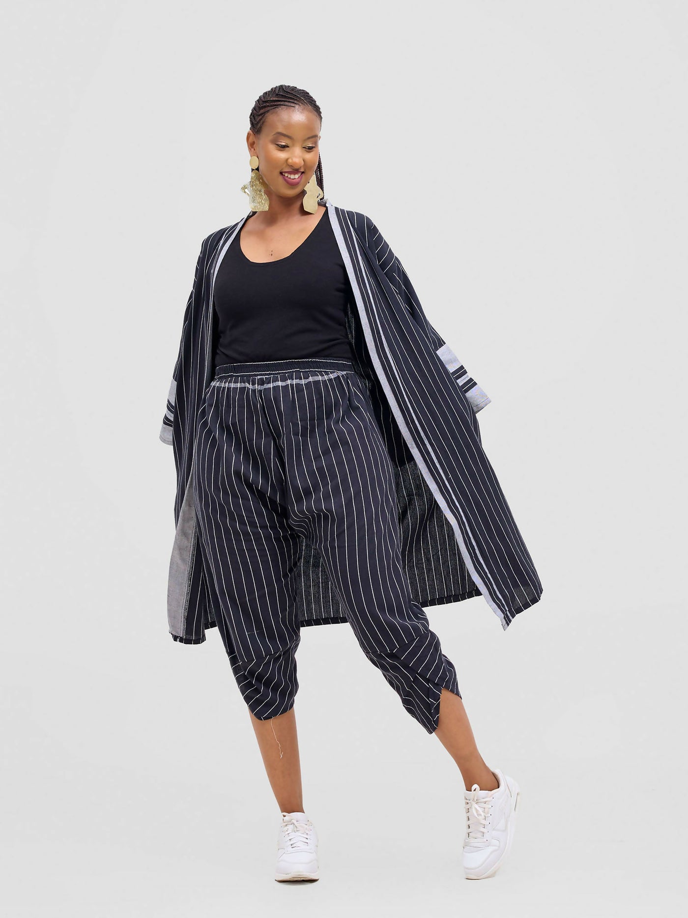 Liquid Lemn Mistari Flexy Striped With Yoga Set – Black / Grey - Shopzetu