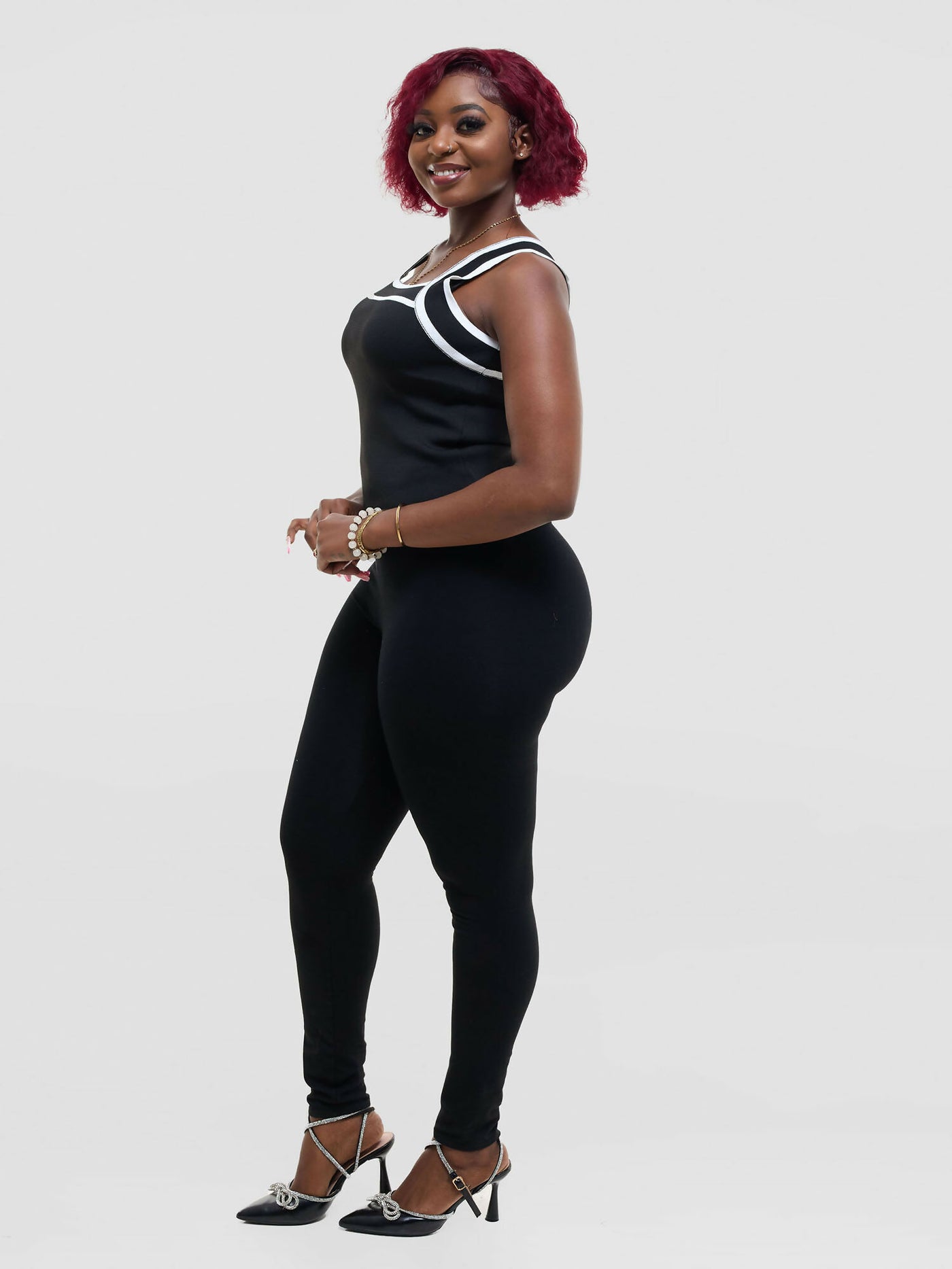 The Fashion Frenzy Bold Contrast Acrylic Tank Top – Black - Shopzetu