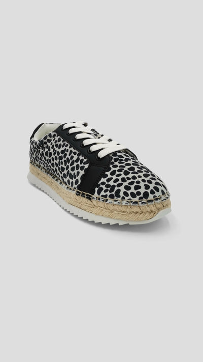 Julz Monaco Sneaker - Black / White - Shopzetu