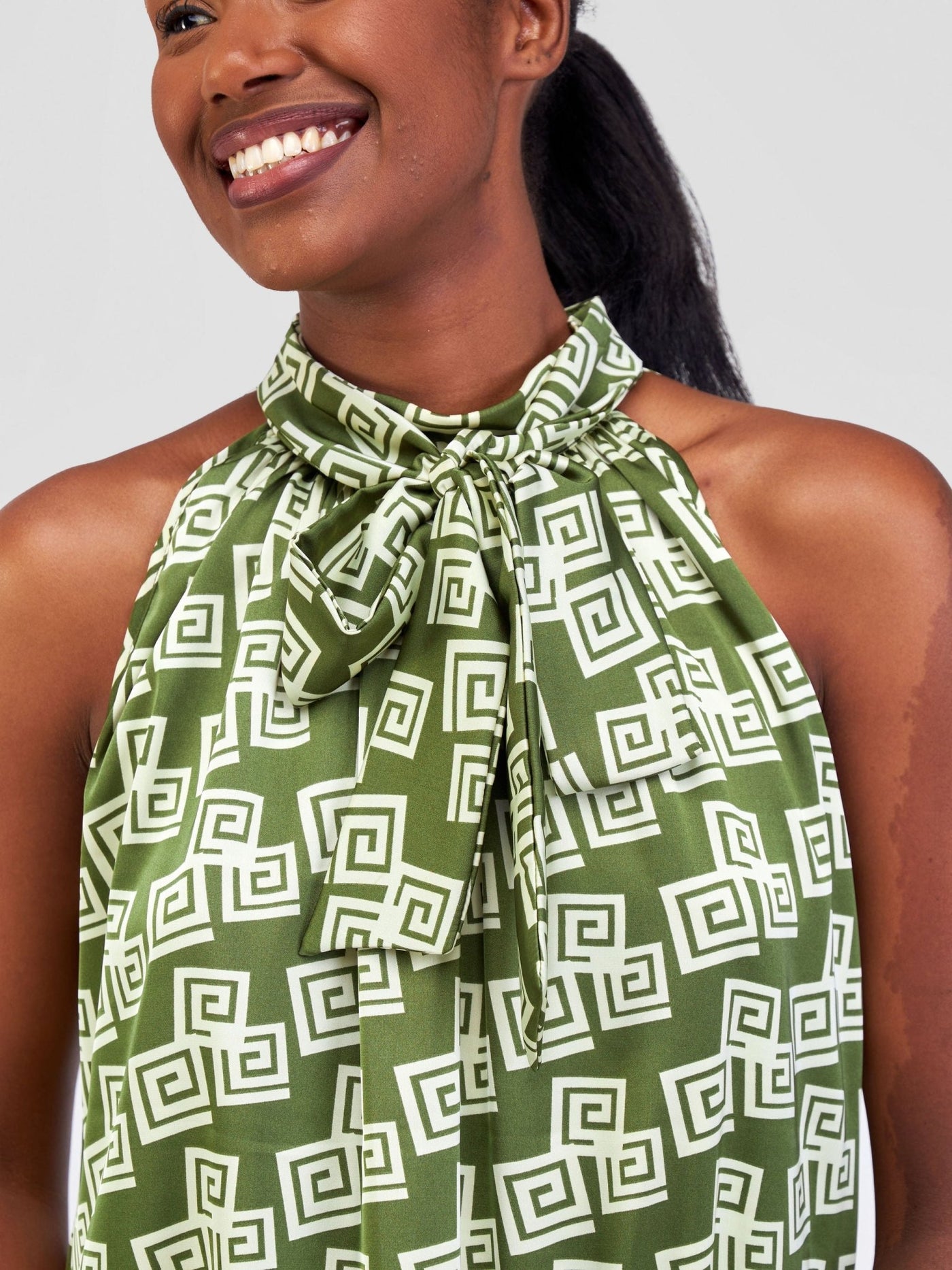 Vivo Jamila Halter Neck Knee Length Dress - Green / Cream Geometric Print - Shopzetu