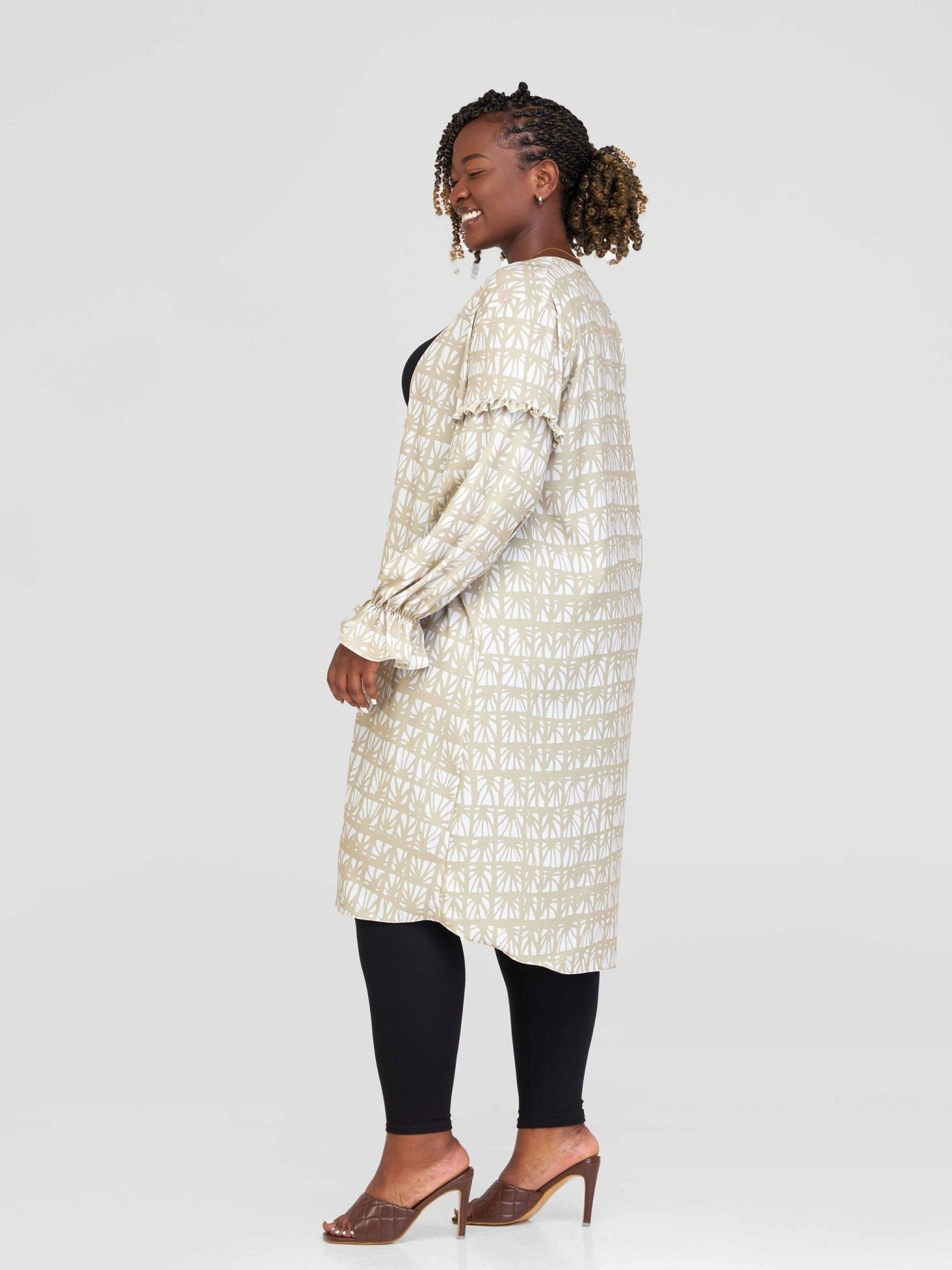 Vivo Ziwa Long Sleeve Ruffle Midi Kimono - Taupe / Off White Mtende Abstract Print - Shopzetu