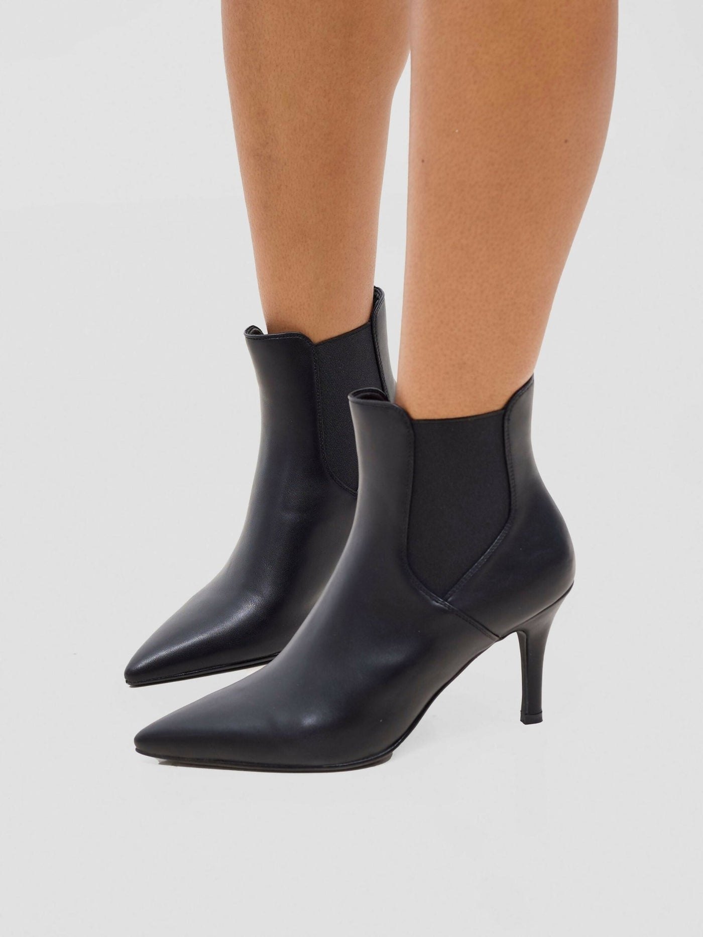 Nine West Trap2 Boot - Black - Shopzetu