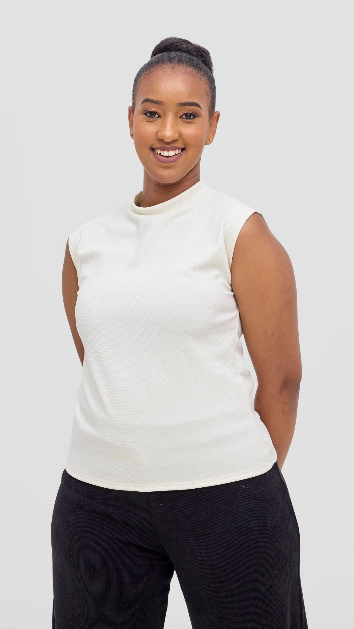 Vivo Alani Boat Neck Top - White - Shopzetu