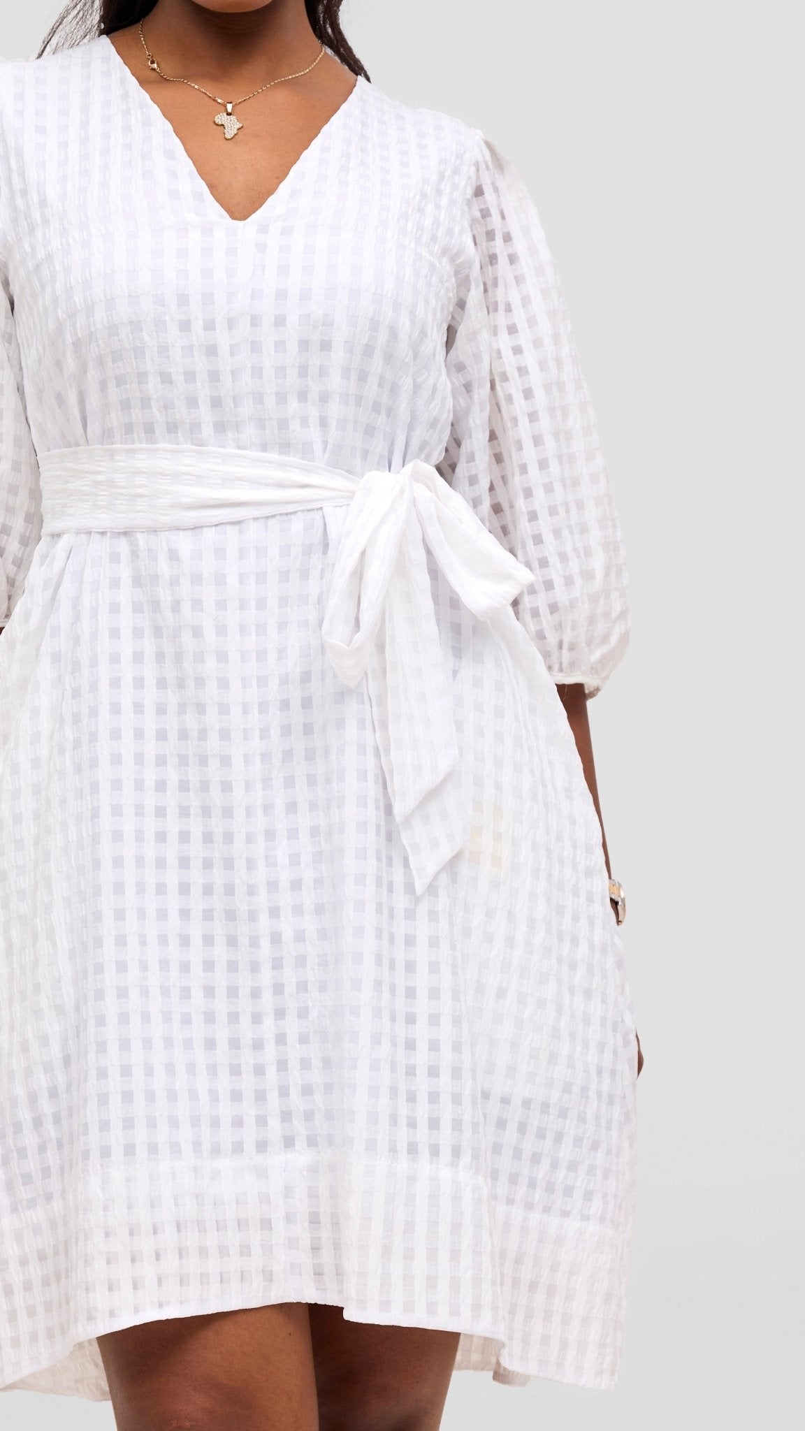 Vivo Alani High Low Dress - White Checkered Print - Shopzetu