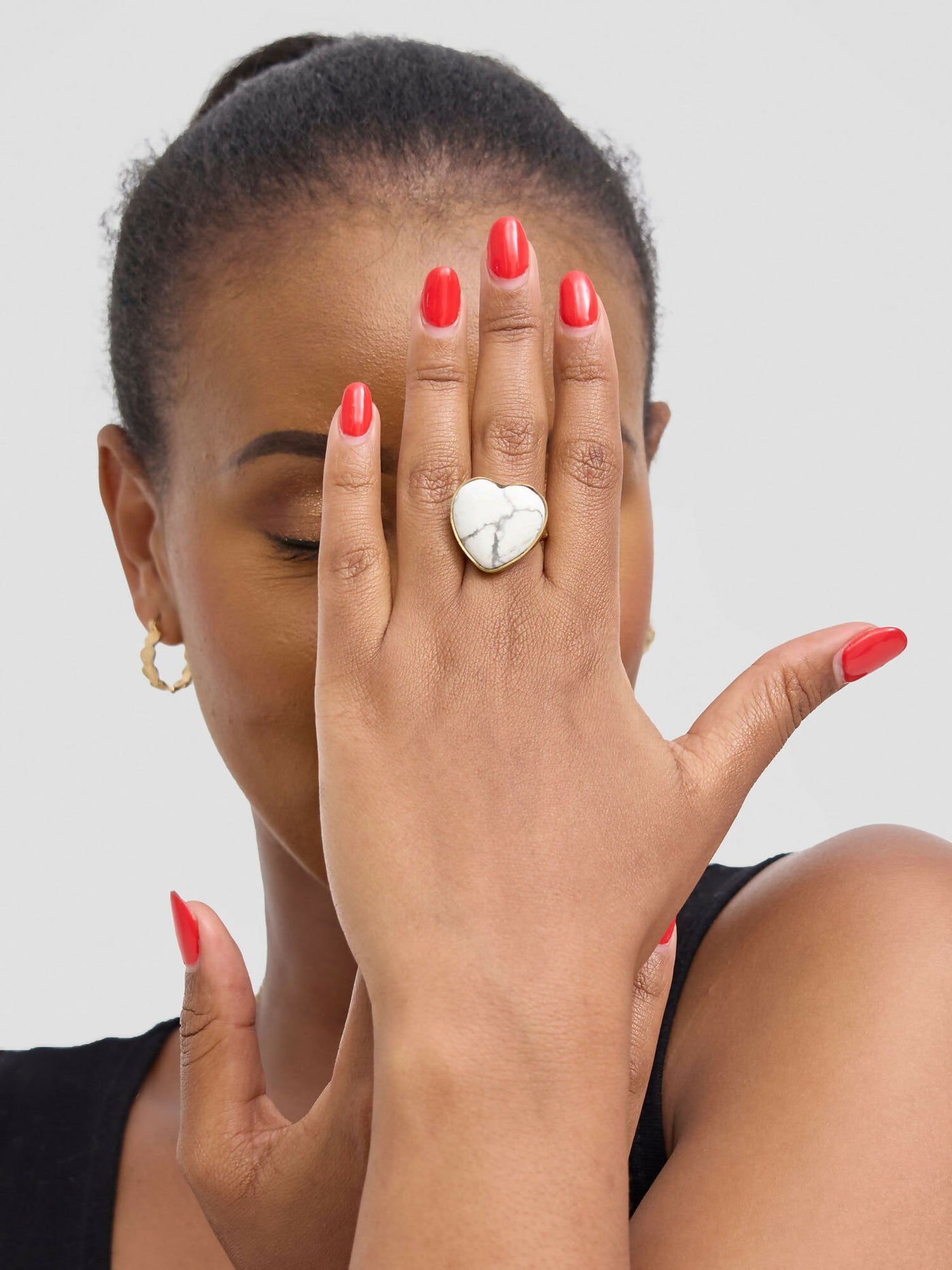 Exotic Gemstones Jewellers Howlite Crystal Ring - White - Shopzetu