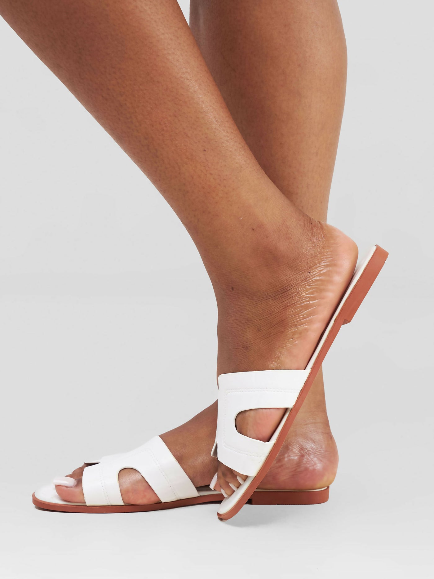 Shells Attic Sandals - White