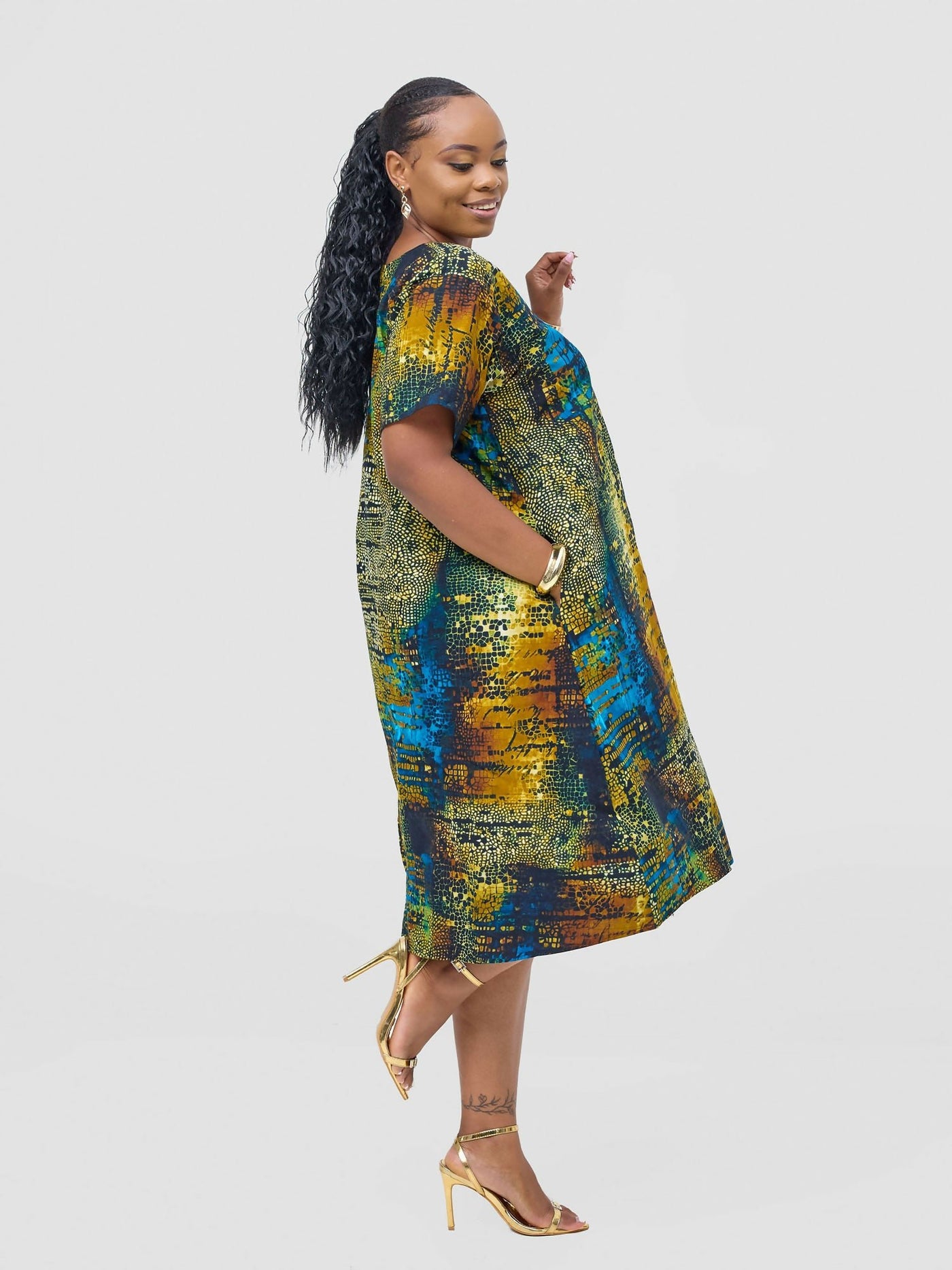 Prettygline Enzini Shift Dress - Multicolored - Shopzetu