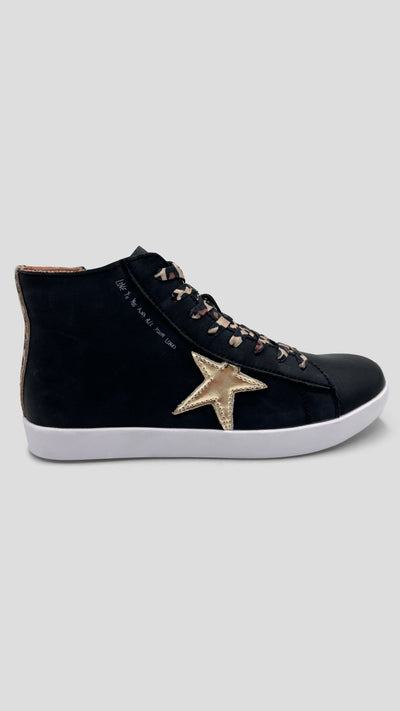 Julz Blayke Sneaker - Black - Shopzetu