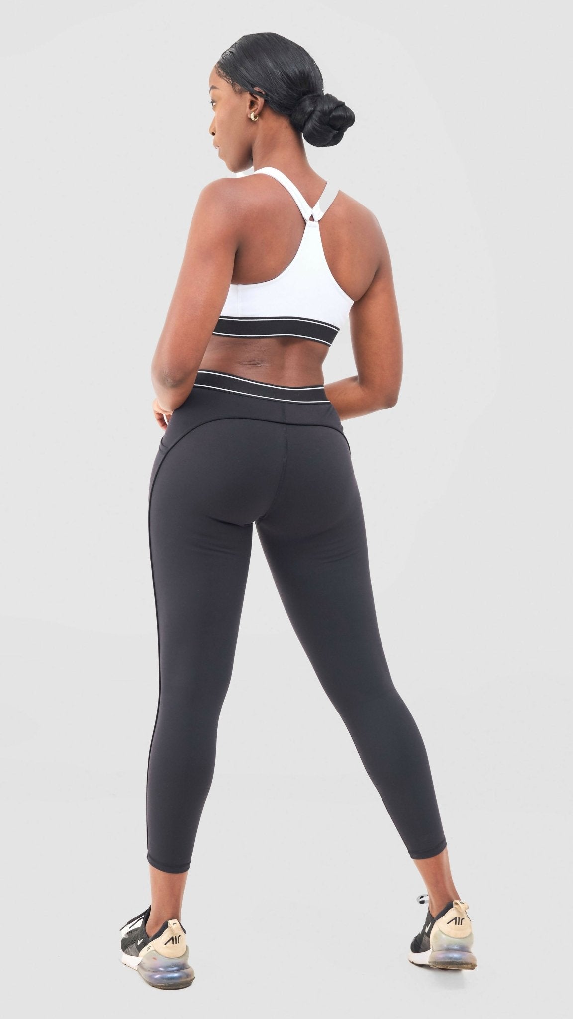 Flen Store alo - inspired White Sports Bra And Leggings Set - Black - Shopzetu