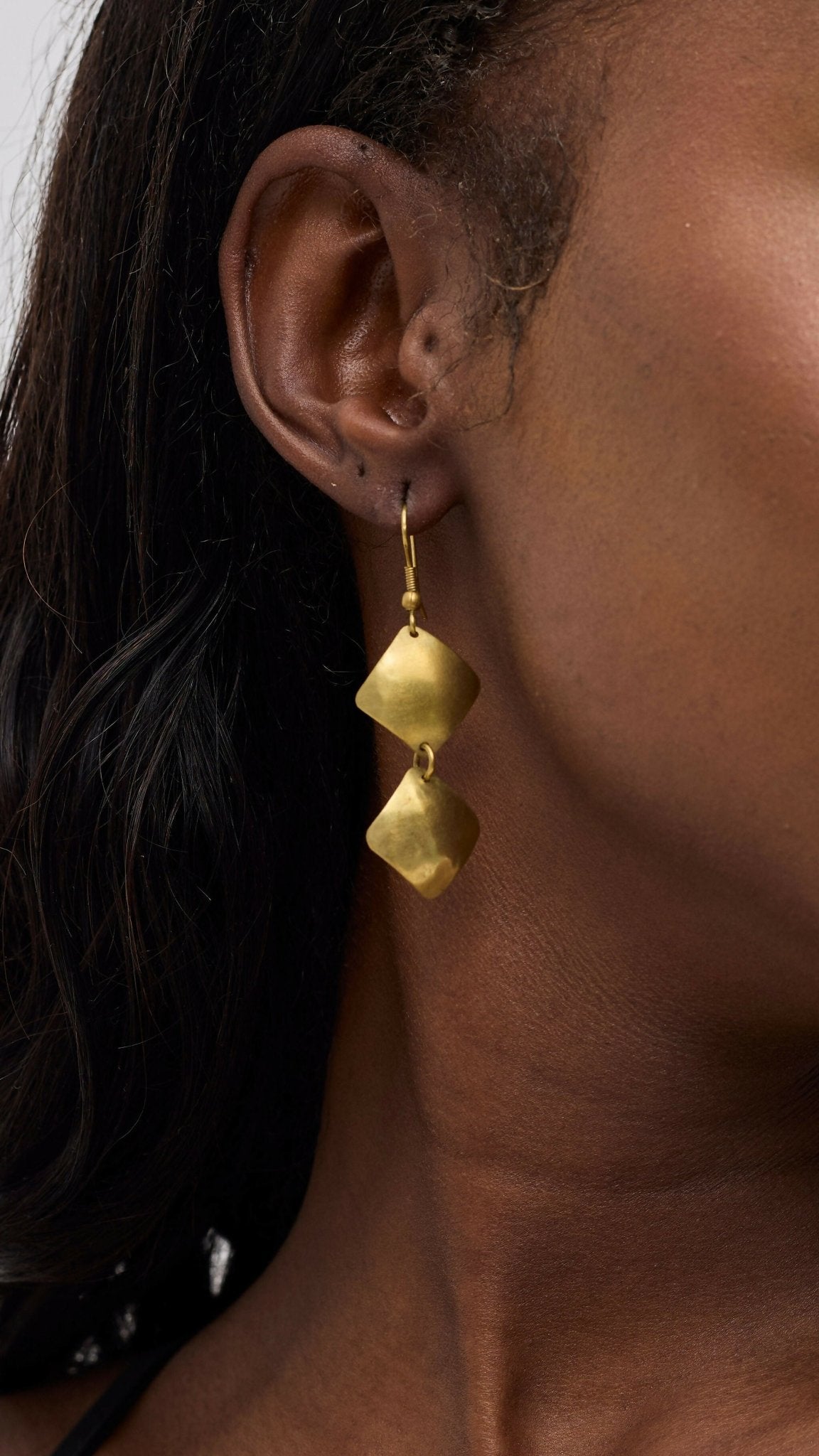 Ziria Designs Diamond Petal Earring - Brass - Shopzetu
