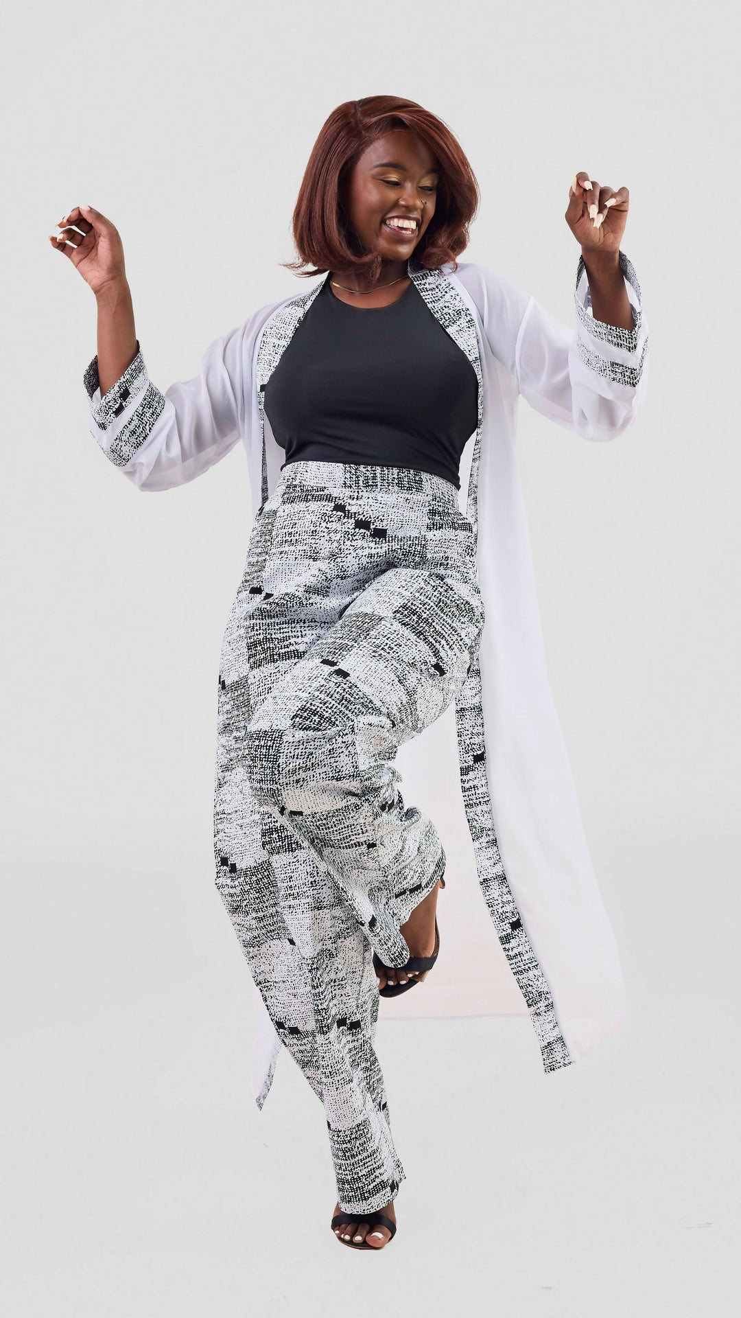 Elsie Glamour Vivienne Floral Two Piece Set - White / Black Print