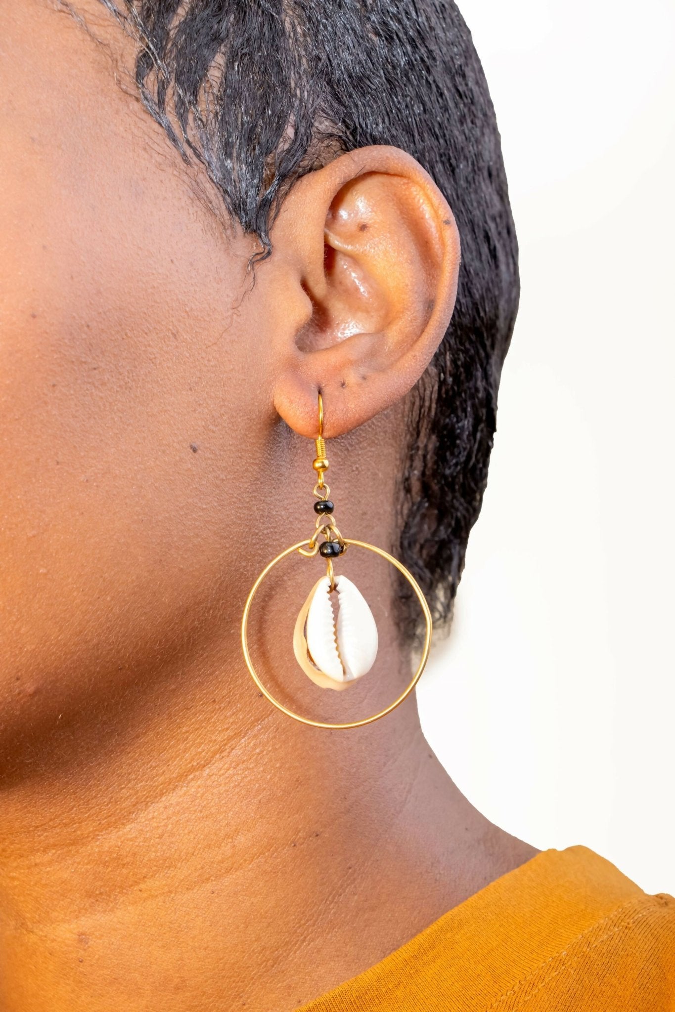 Bella Girls Store Cowrie Shell Earring - Brass - Shopzetu